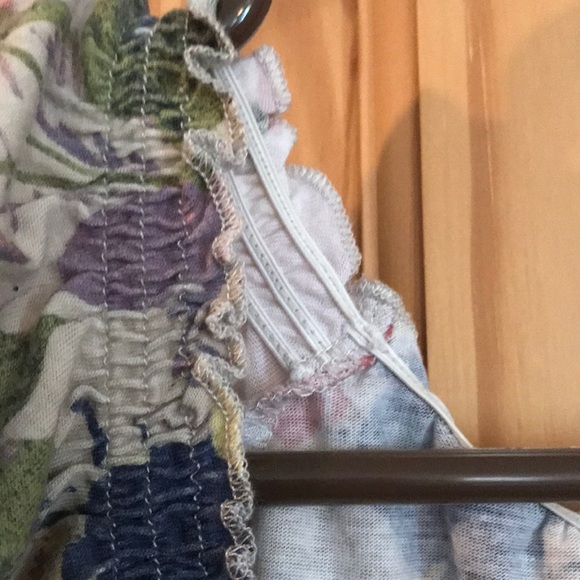 Shirt - Picture 4 of 4